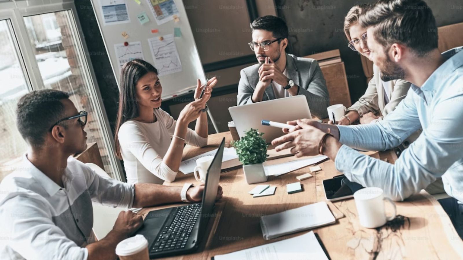 Las PMO que sobreviven no son las que controlan — son las que habilitan